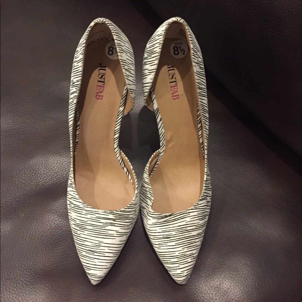 Black and white Just Fab pencil heels